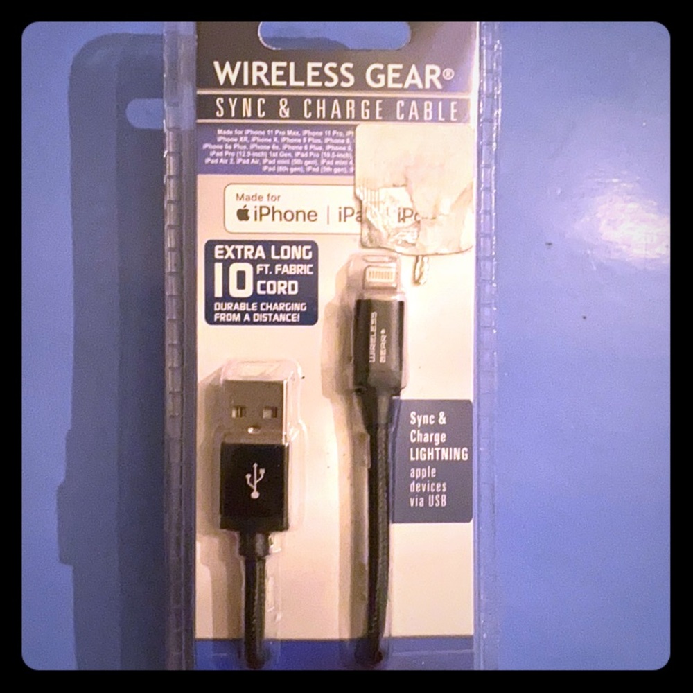 WIRELESS GEAR 🍎 SYnc & CHARGE  CABLE 📲